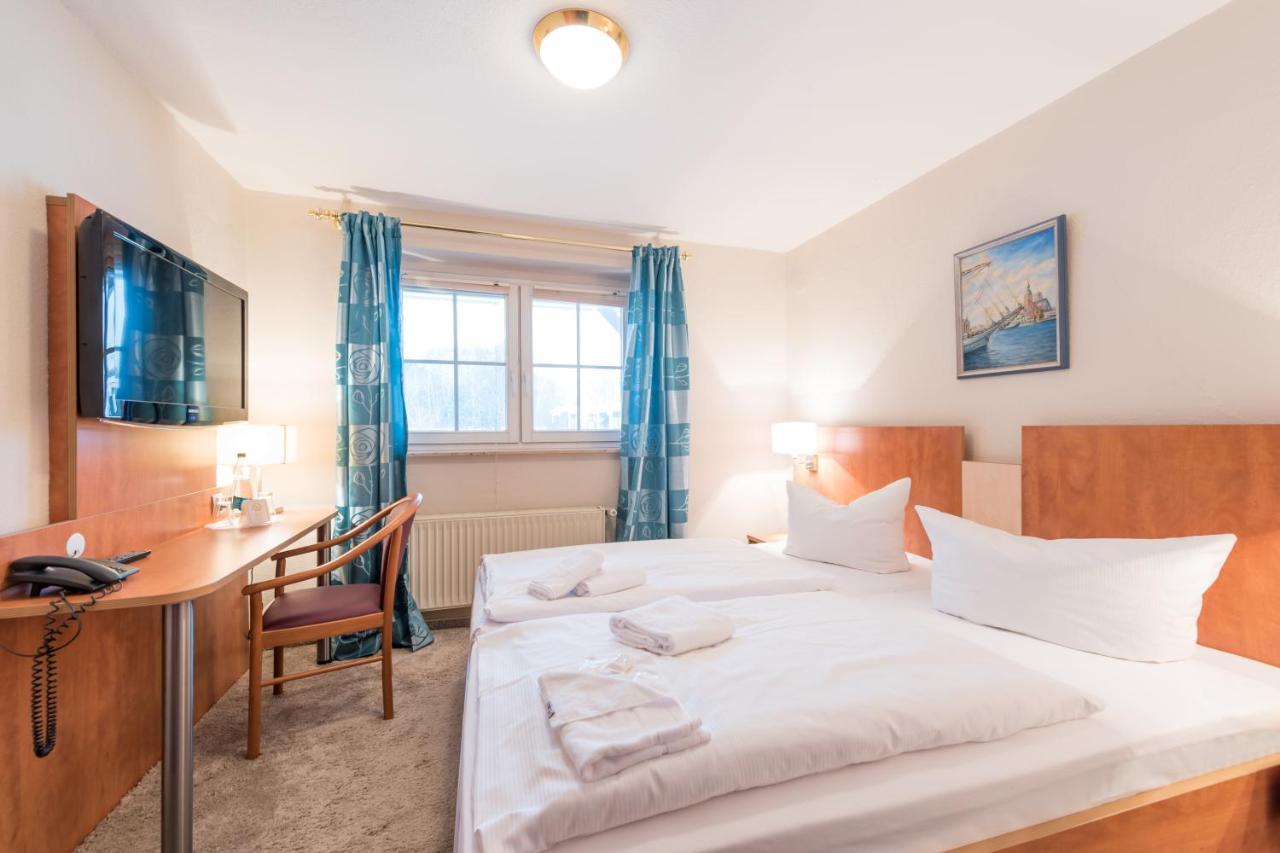 Hotel Koenigslinie Sassnitz Extérieur photo